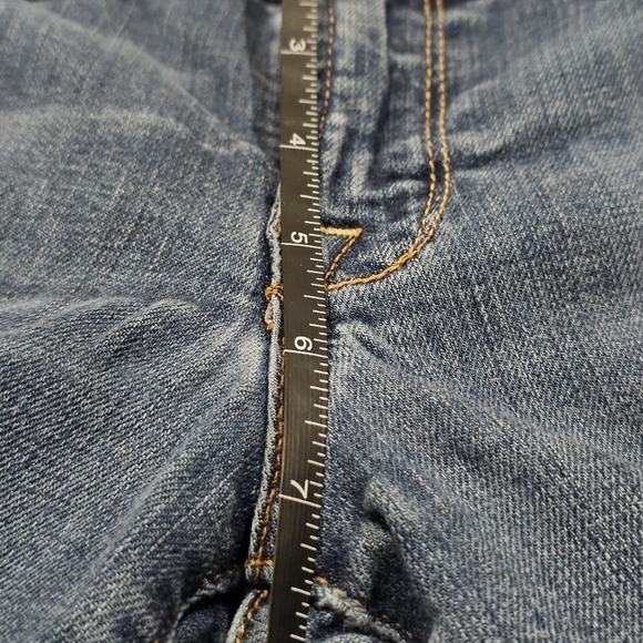 Lucky Brand Lola Bootcut Blue Wash Mid‑Rise Jeans w/ Embroidered Back Pockets 27 - Picture 12 of 14